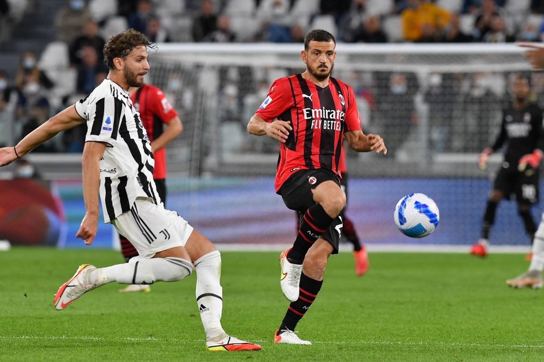 逼至边路 逼至边路