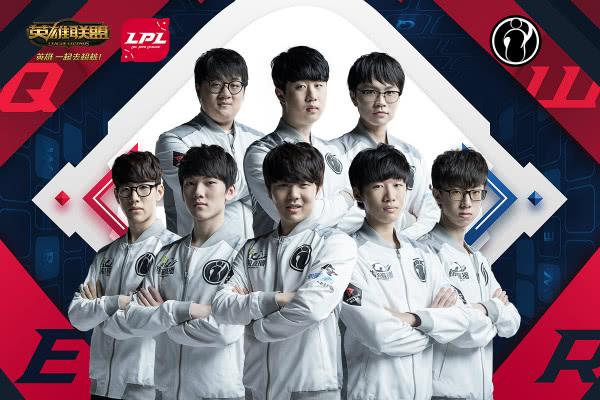 网球赛场上 网球赛场上