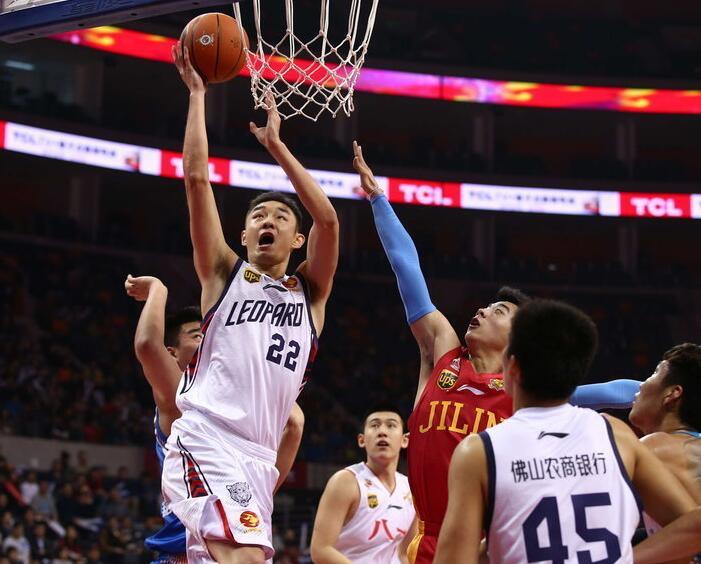 霸主地位的 霸主地位的